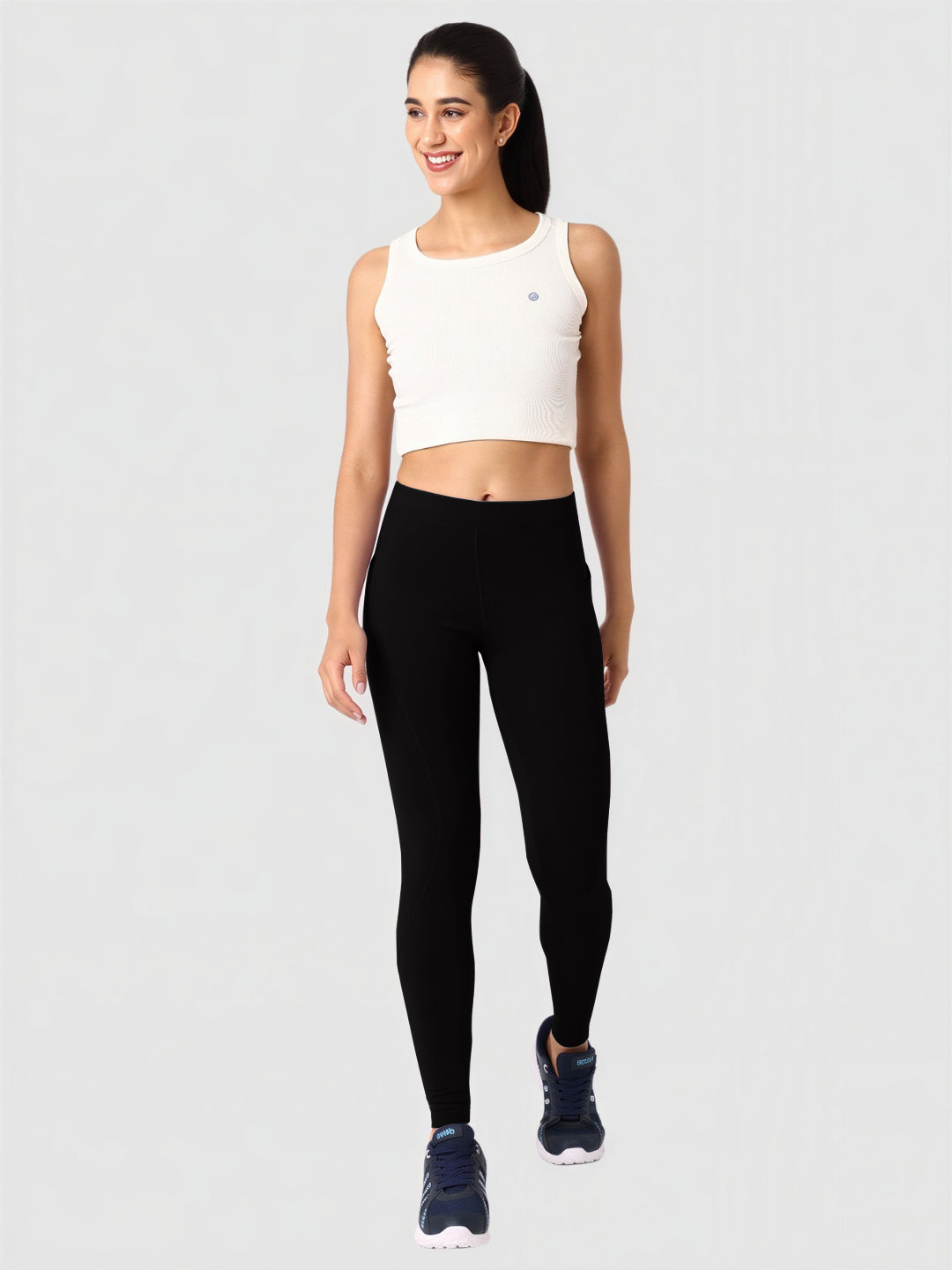Women Black Solid Skinny Fit Tights - Aero Sprinter Platina-BK