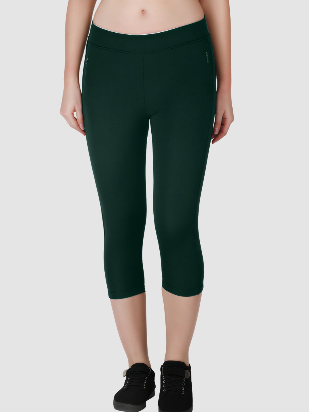 Women Dark Green Solid Skinny Fit Capris - DRYSLIM-BA