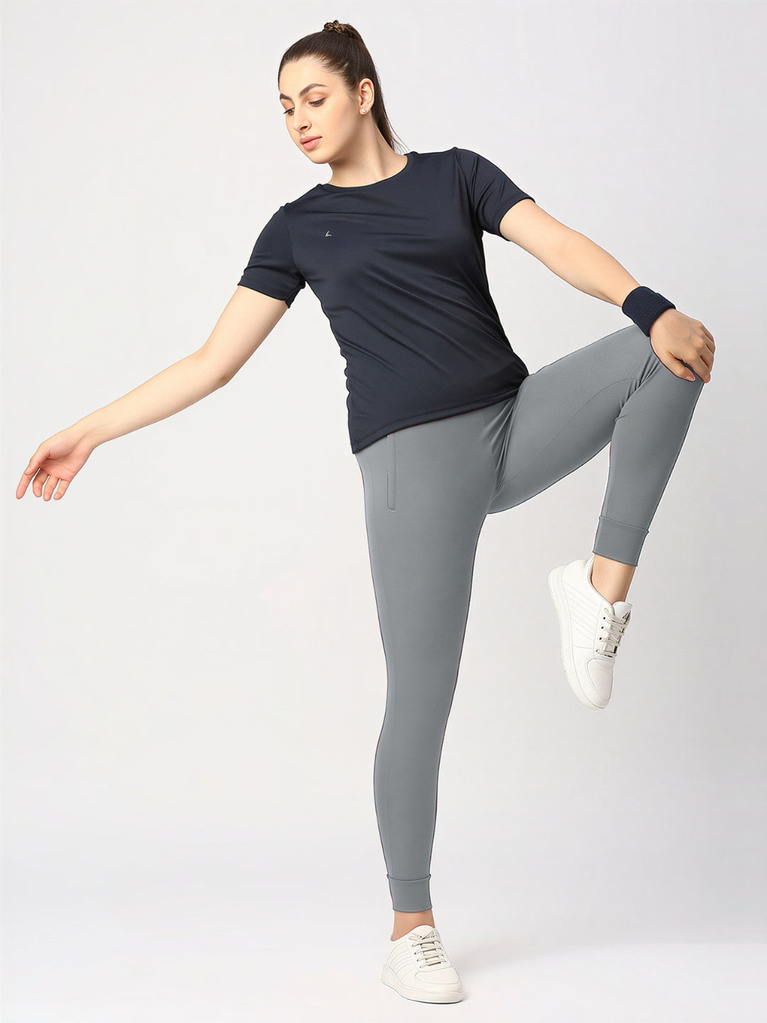 Women Cool Grey Solid Skinny Fit Tights - ZIP TRACK DRYKNIT-CG