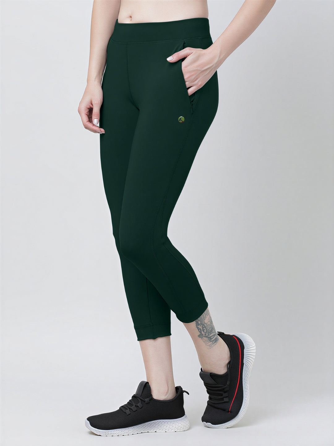 Women Dark Green Solid Skinny Fit Capri - LONG RANGE CAPRI-BA