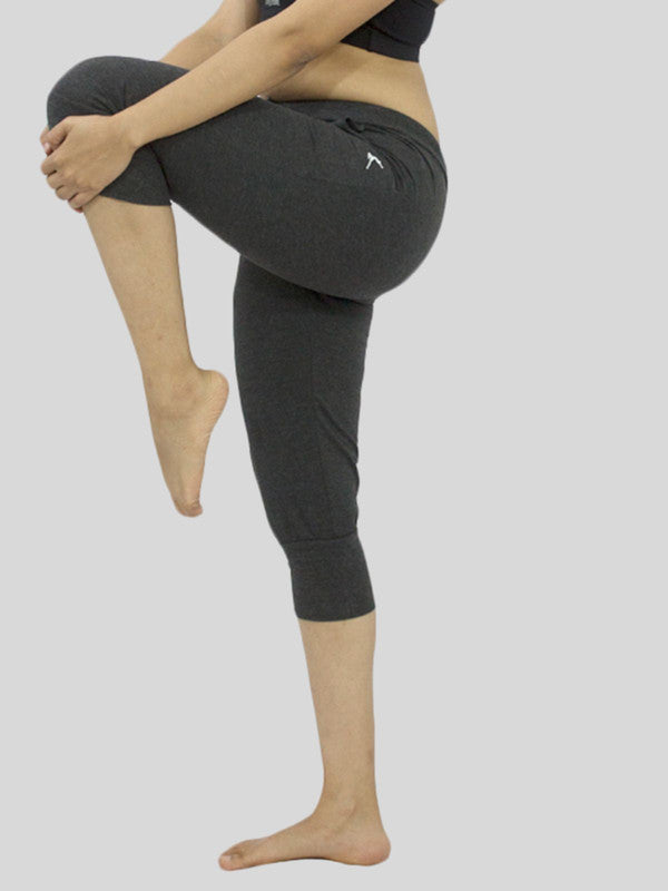 Women Dark Grey-Melange Solid Capri- HOP SPORTS CAPRI-DG-ML