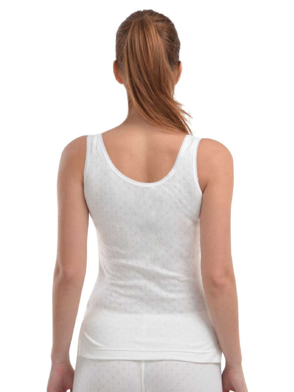 Women White Solid Thermal Top-L/SLEEVELESS-WH