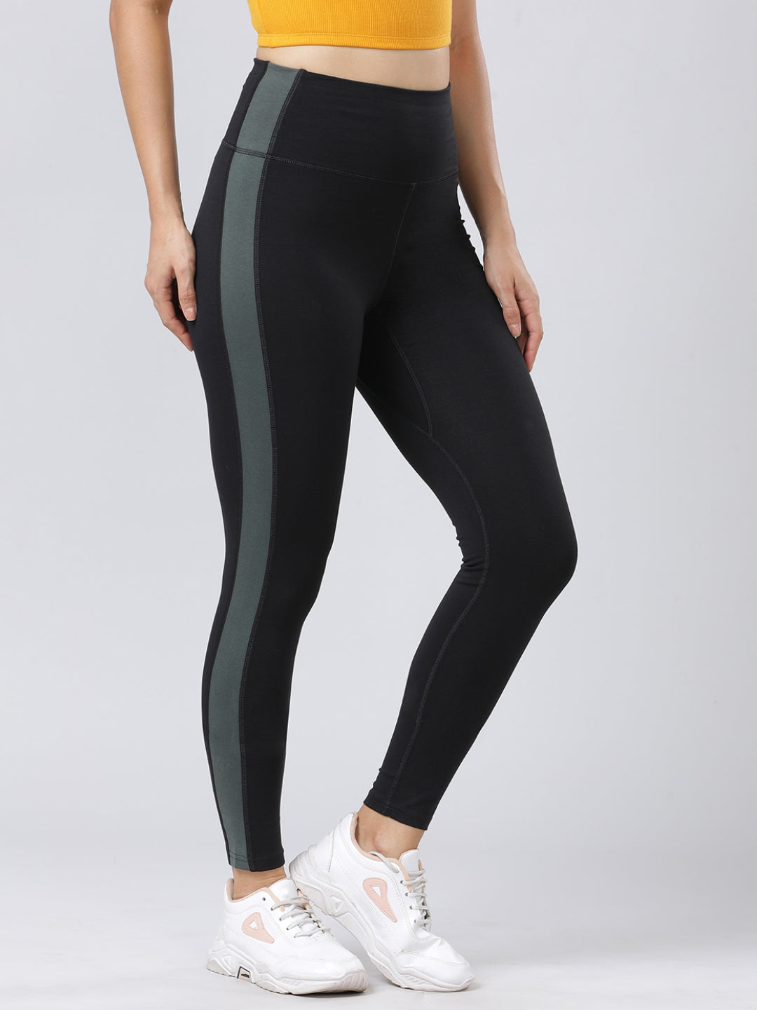 Women Black-Dark Forest Solid Tights and Track Pant- Camino - BK-DF